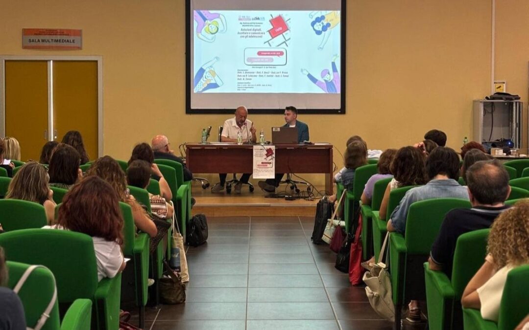 Relazioni digitali: due giornate di formazione per ascoltare e comunicare con gli adolescenti